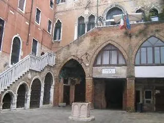 Al Lion Morosini Pensjonat Wenecja